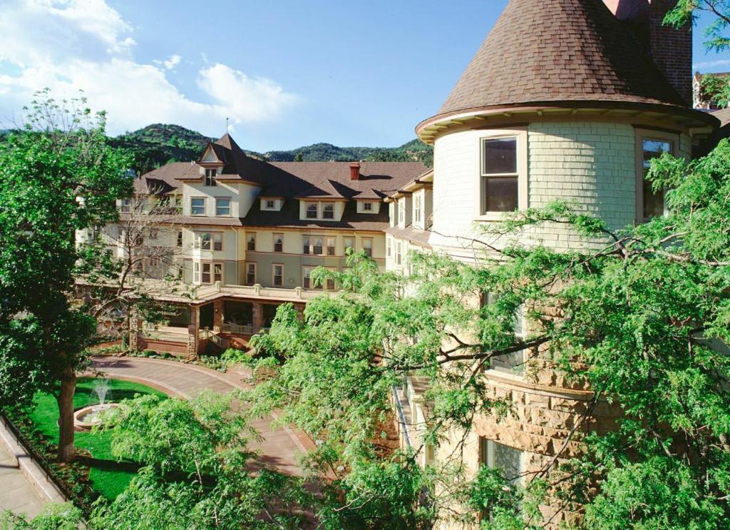 Cliff House At Pikes Peak Ξενοδοχείο Manitou Springs Εξωτερικό φωτογραφία